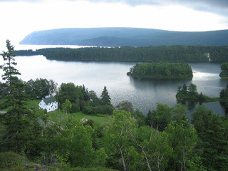 ”உலக தண்ணீர் தினம்”... Cape_breton_highlands_freshwater_lake_lookoff