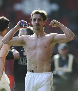 The Top 10 Right Backs in the Premiership 2009? - Page 2 Gary%2BNeville