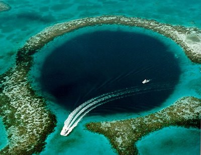 Βουτιά στη βαθύτερη τρύπα της θάλασσας που βρίσκεται στη Belize! Tripa1