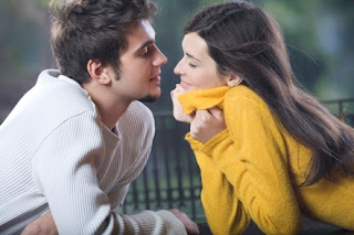 Frases ou poemas com grandes significados - Página 3 Casal-pulli-amarelo