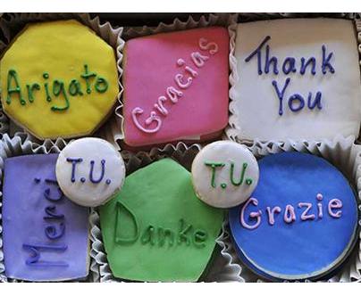 le truc qui souffle et qui fait bip quand on l'allume.Ordi? 2878-thank-you-sugar-cookie-gift-tin-XL