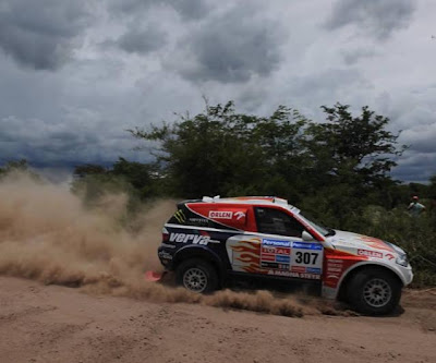 RALLY DAKAR 2011. Argentina - Chile del 1 al 16 de Enero - Página 2 Live_fr_EVA_8533-b