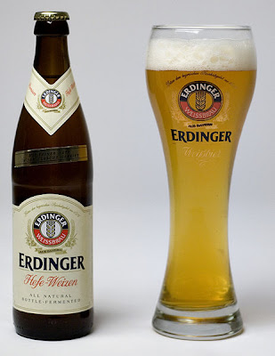 The Beer thread - Page 5 463px-Erdinger-bottle-glass_RMO