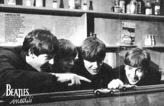 SIGUEN LOS FAMOSOS Y EL SCALEXTRIC !!! Beatles