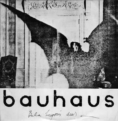 El megapost de los Vinilos - Página 6 Bauhaus_-_Bela_Lugosi-s_dead_front_sm