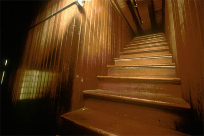 La casa encantada de los Winchester Stairs_2