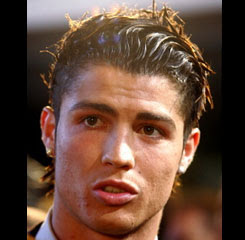 موسوعه قصات الشعر للشباب 200/2011 الكاجول والكول والكلاسيك CristianoRonaldoHairstyle10