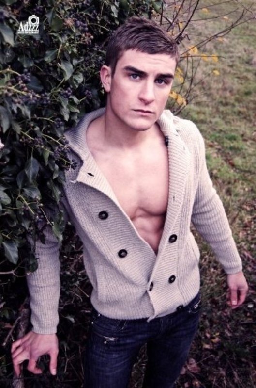 2010 | MISTER INTERNATIONAL | RYAN TERRY - Page 2 Slovakia18