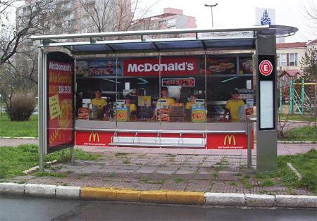 Iklan Iklan yang Mencengangkan Iklan%2520mcd%2520busstop