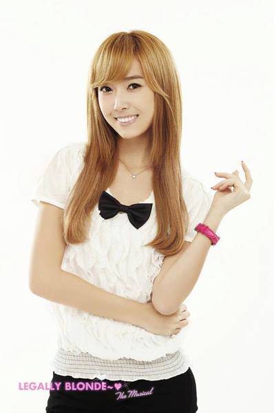 SNSD aka Girls' Generation Jessica-Jung-Su-yeon-5