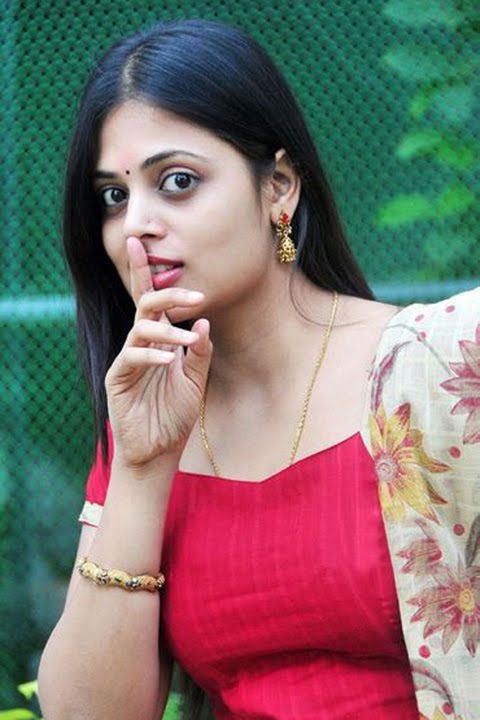 தமிழ் நடிகை சிந்து மேனன் புகைப்படம் - Page 2 Sindhu-Menon-latest-pics18