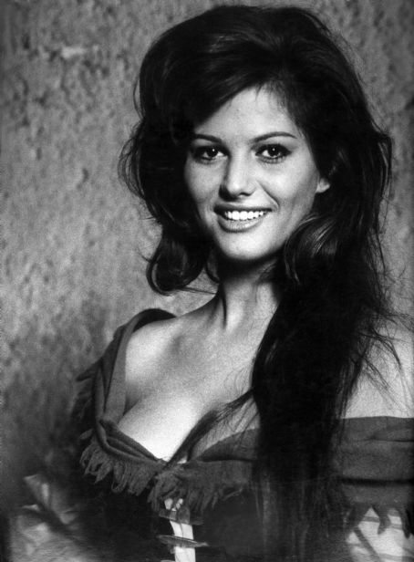 Virou NSFW! [O tópico que mais cresce!] - Página 12 Claudia_Cardinale_jsrpages118