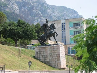 Historia e gjith qyteteve shqiptar... Kruja01