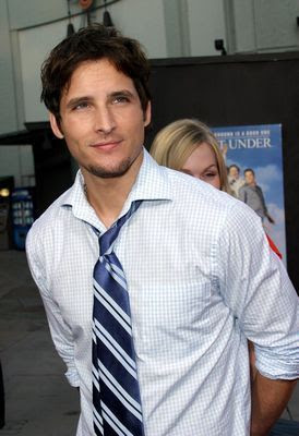 Chicos guapos muejeje - Página 34 Peter-Facinelli-3-peter-facinelli-2933249-274-400