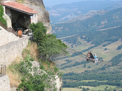 Coolest Monasteries around the world Meteora-greece6