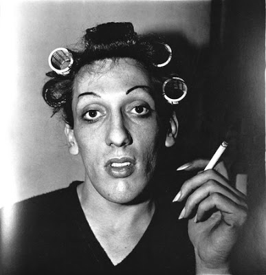 Fotos chulas - Página 2 T-Diane_Arbus_a_young