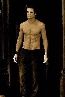 exclusivo LUNA NUEVA! Gallery_enlarged-robertpattinson-shirtless-photos-05292009-02