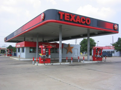 *(2010) En el mundo aún quedan hombres buenos - Todo para su perra AA-Texaco-1