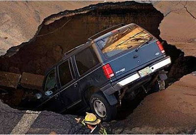 منور الكرة الارضية Sinkhole_22