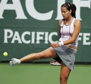 Ana Ivanovic - Hot photos Ana_ivanovic_kicking_it