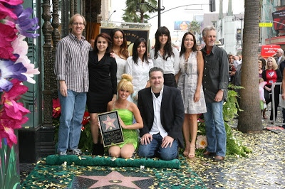  تينكل بيل ونجمه هولويود  Tinkerbellstarwalkoffame_photo_28