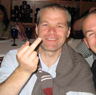 Personas "Non Gratas" del Género Uwe_boll_finger