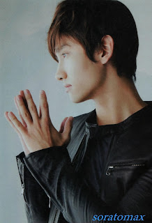 4/12010 [PHOTOS]  Changmin - Japanese Magazine 7913c1ee2d31a0962e2e215a