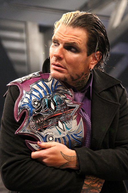 2do luchador: contrato de Jeff Hardy  75813_458635766025_31695961025_5663399_4042685_n