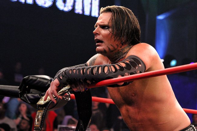 2do luchador: contrato de Jeff Hardy  148377_456408291025_31695961025_5639978_5526897_n