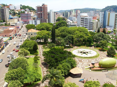 imagens das cidades dos brasileiros que nos visitam - Página 20 Concordia-SC005-PracaDogelloGoss-Ep%5B1%5D