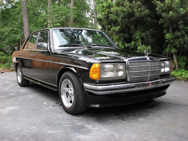 W123 AMG 08Exterior