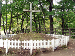 Dokumen Takenouchi: Yesus Meninggal dan Dikubur di Jepang Pada Usia 106 Tahun GraveChristAomoriJapan32012255506329272