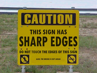 Gambar yang Menakjubkan ??? Masuk sini !!! - Page 4 This-sign-has-sharp-edges