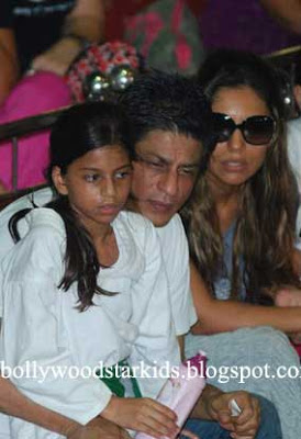 Shah Rukh Khan Family Photos Shah-Rukh-and-Gauri-were-su