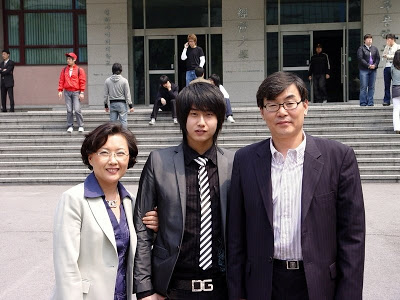 [PICS]SS501 Family Pictures Ys1