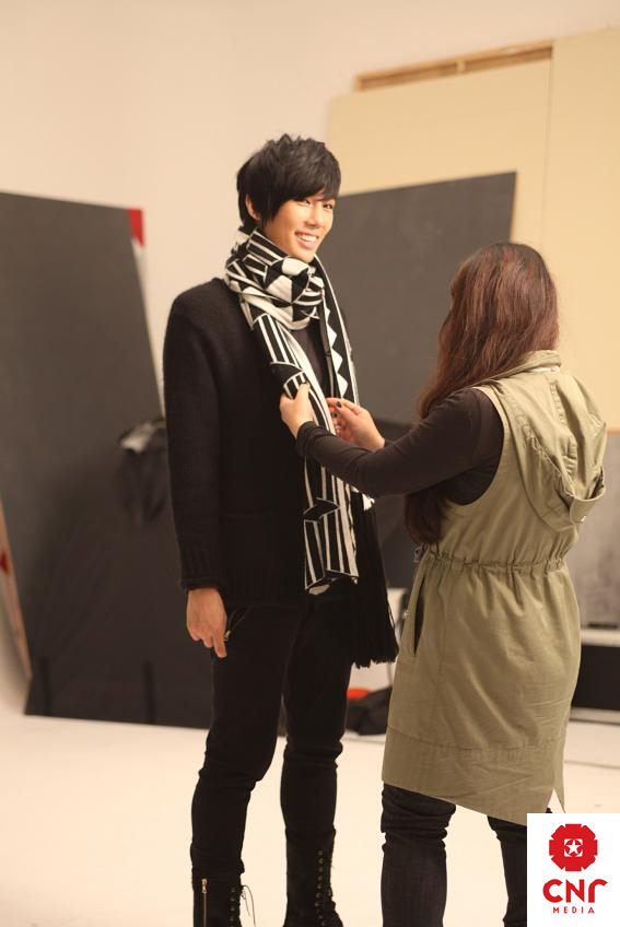 imagenes del nuevo disco de jung min OJO MUCHAS FOTOS B