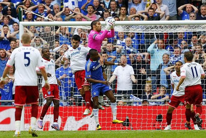 Final FA Cup: Chelsea 1-0 Porstmouth, CHELSEA CAMPEON! David-James-Portsmouth