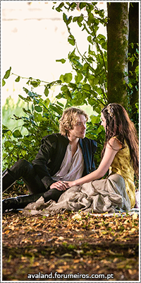 Adelaide Kane & Toby Regbo 18146056_jNyVg