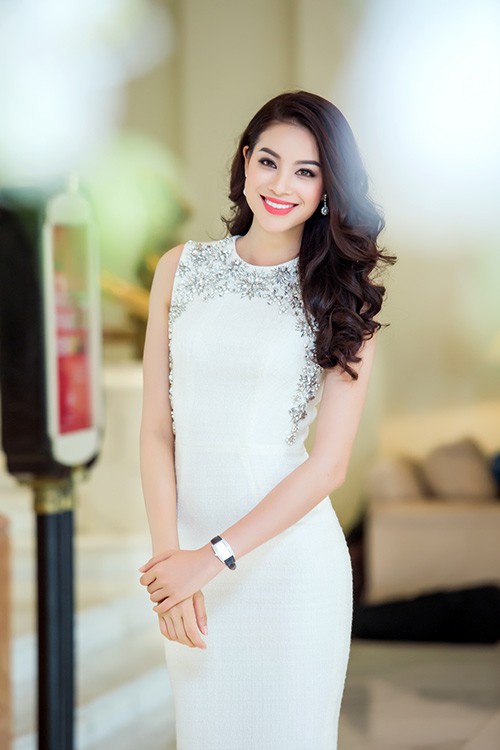 2015 | MISS UNIVERSE VIETNAM | PHẠM HƯƠNG - Page 20 7_85447