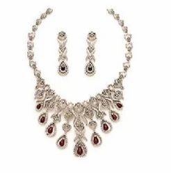 اطقم مرصعة برلنط رائعة  Diamond-necklace-250x250