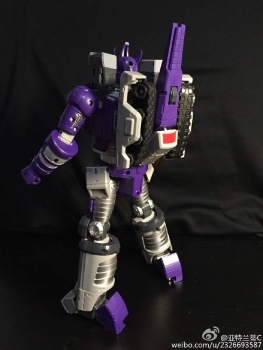 [Masterpiece Tiers] DX9 TOYS D-07 TYRANT aka GALVATRON - Sortie Novembre 2015 - Page 3 JfWnJzUo