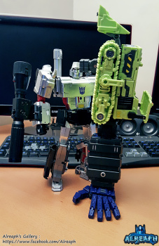 [Toyworld] Produit Tiers - Jouet TW-C Constructor aka Devastator/Dévastateur (Version vert G1 et jaune G2) - Page 5 Nya9wiU2