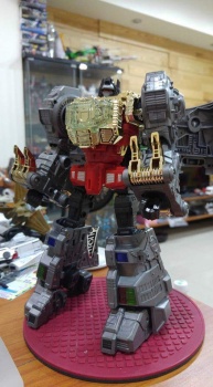 [Combiners Tiers] G-CREATIONS SHURAKING aka COMBINER DINOBOT - Sortie 2015-2016 - Page 5 RXCfSXDE