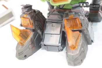 [MakeToys] Produit Tiers - Gamme MT - Basé sur les BD TF d'IDW - Page 10 Rton0OsG