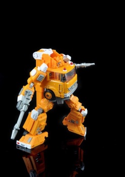 [Maketoys] Produit Tiers - MTRM-03 Hellfire (aka Inferno) et MTRM-05 Wrestle (aka Grapple/Grappin) SIHyQKjv