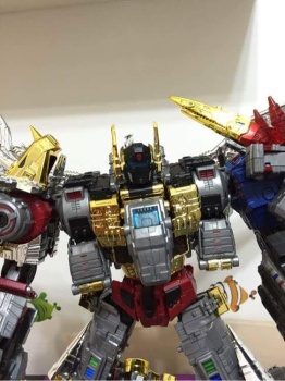 [Toyworld][Zeta Toys] Produit Tiers - Jouet TW-D aka Combiner Dinobots - Page 2 ZnEYxPWo