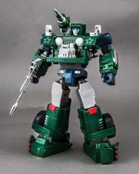 [Masterpiece Tiers] MAKETOYS MTRM-02Y GUNDOG aka HOUND - Sortie Octobre 2015 AZVbzyki