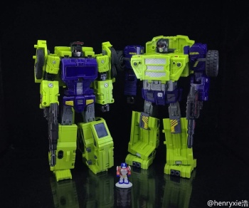 [Combiners Tiers] TOYWORLD TW-C CONSTRUCTOR aka DEVASTATOR - Sortie 2016 - Page 15 CV7qV2ps