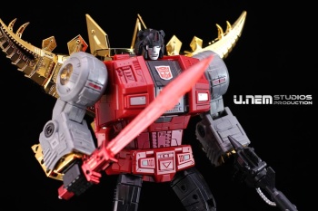 [Fanstoys] Produit Tiers - Dinobots - FT-04 Scoria, FT-05 Soar, FT-06 Sever, FT-07 Stomp, FT-08 Grinder - Page 6 UovmpGRj