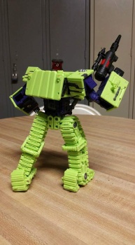 [Combiners Tiers] TOYWORLD TW-C CONSTRUCTOR aka DEVASTATOR - Sortie 2016 - Page 9 ZIjU2ZiH